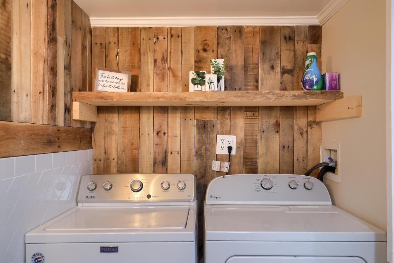 Appartement 5 Bd W Hottub - Mins To Hunting Hiking & Fishing à New Providence Extérieur photo