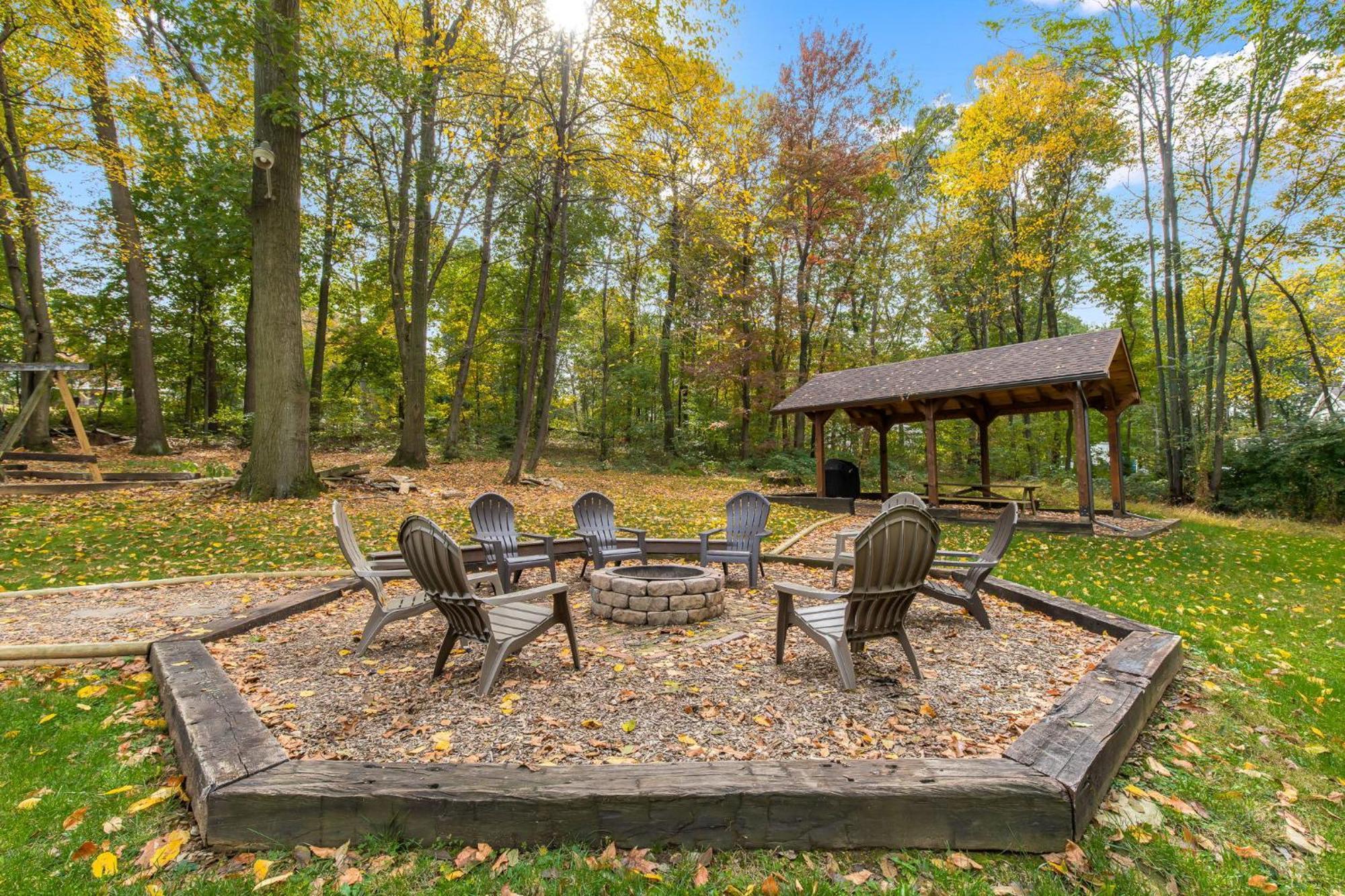 Appartement 5 Bd W Hottub - Mins To Hunting Hiking & Fishing à New Providence Extérieur photo