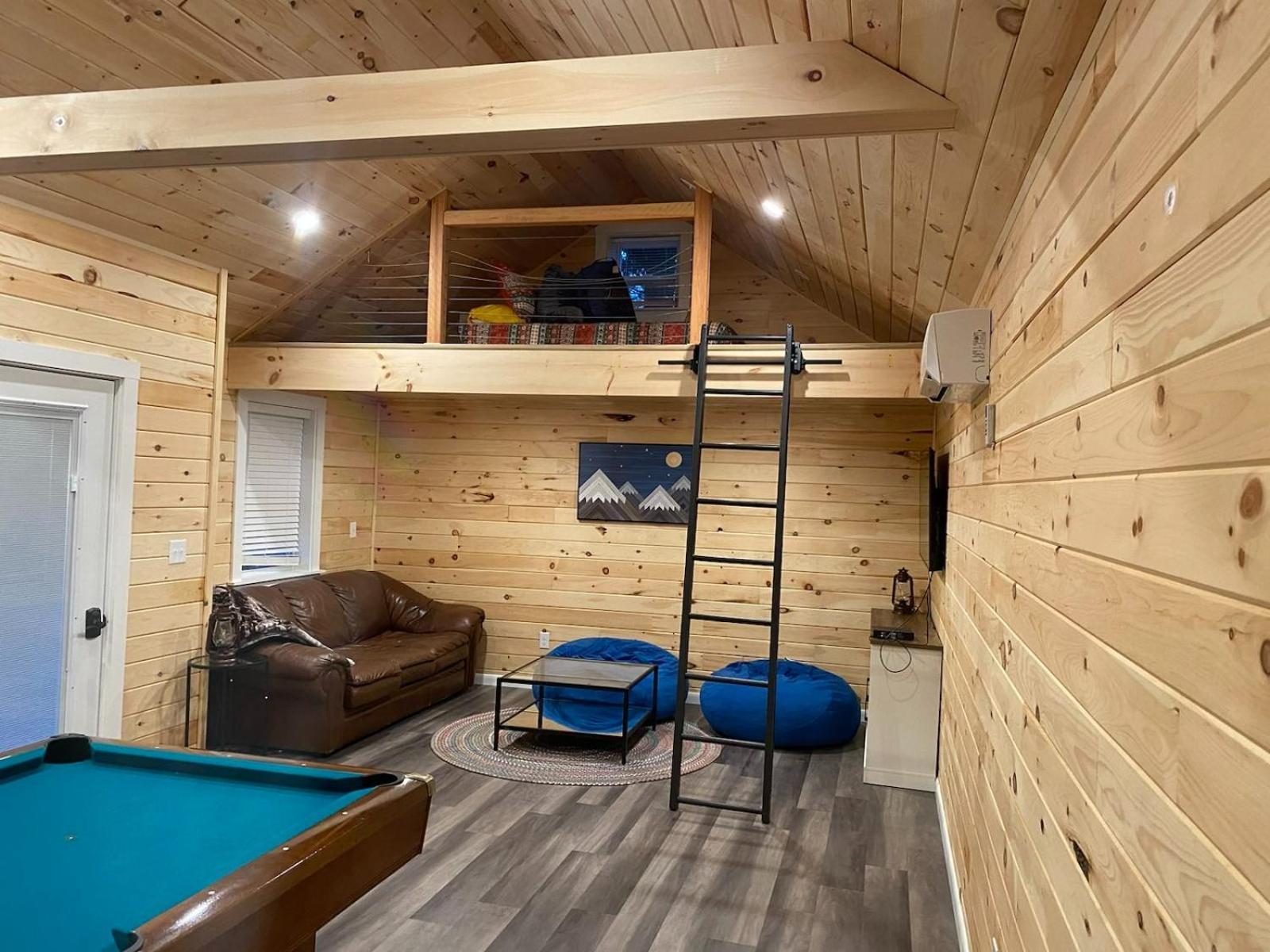 Appartement 5 Bd W Hottub - Mins To Hunting Hiking & Fishing à New Providence Extérieur photo